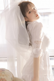 胸大的姑娘韩剧播放视频